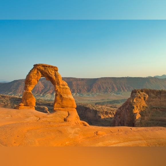 16” x 20” Canvas of the Delicate Arch - Picture 2 of 2